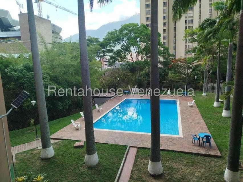 Apartamento (Duplex) en Venta en Colinas de Quinta Altamira, Distrito Metropolitano - 43