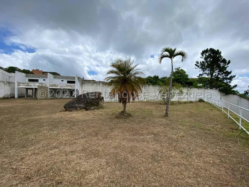 Casa (Duplex) en Venta en Loma Linda, Distrito Metropolitano - 17
