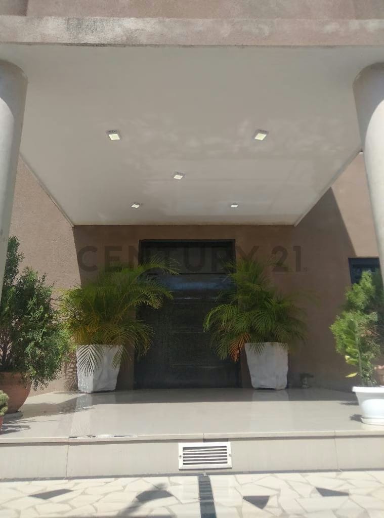 Casa en la Avenida 32 sector Robert Luckert - 2