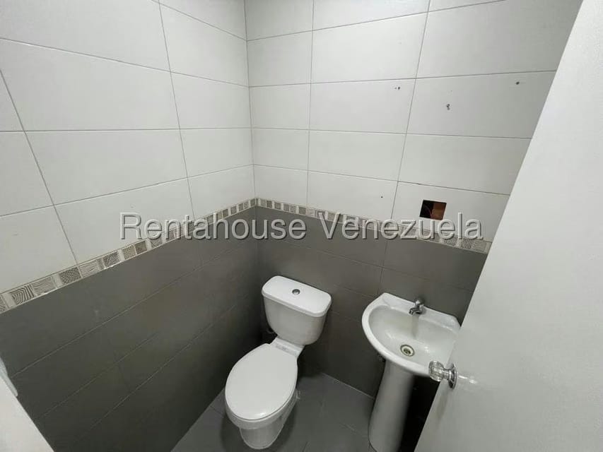 Comercial (Local Comercial) en Alquiler en Boleita Norte, Distrito Metropolitano - 16
