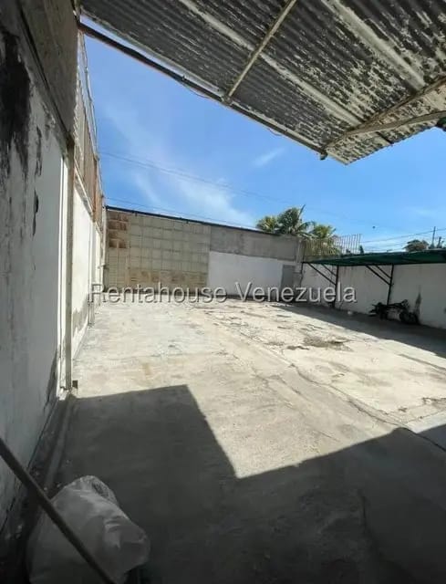 Comercial (Local Comercial) en Alquiler en Zona Oeste, Lara - 15