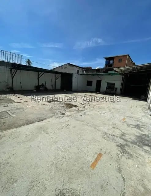 Comercial (Local Comercial) en Alquiler en Zona Oeste, Lara - 16