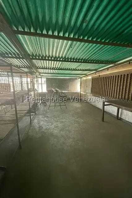 Comercial (Local Comercial) en Alquiler en Zona Oeste, Lara - 17