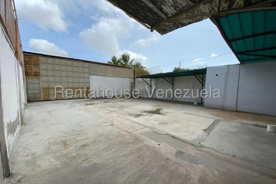 Comercial (Local Comercial) en Alquiler en Zona Oeste, Lara - 5