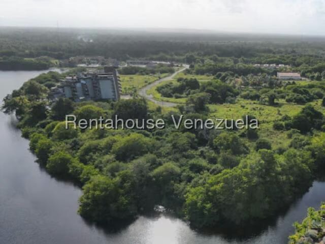 Terreno (Residencial) en Venta en Los Canales de Rio Chico, Miranda - 8