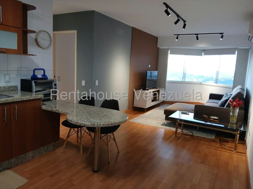 Apartamento (1 Nivel) en Alquiler en Colinas de Bello Monte, Distrito Metropolitano - 2