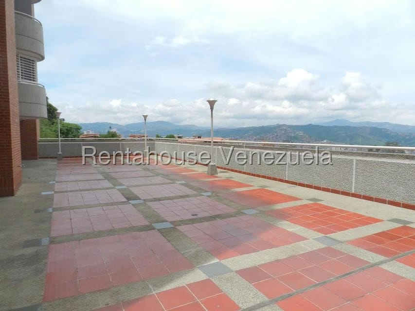 Apartamento (1 Nivel) en Alquiler en Colinas de Bello Monte, Distrito Metropolitano - 14