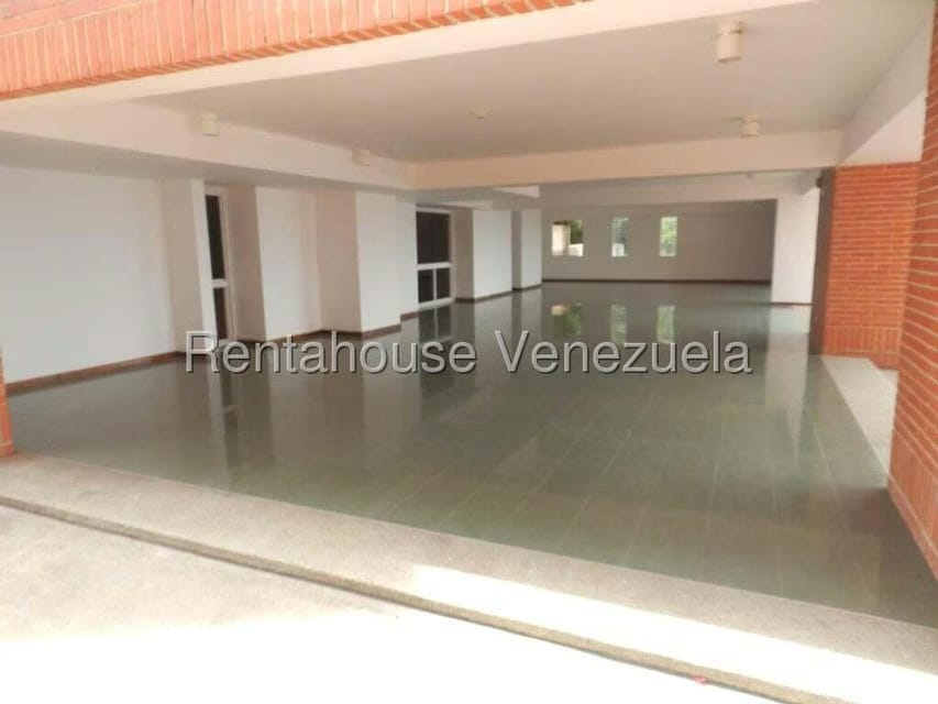 Apartamento (1 Nivel) en Alquiler en Colinas de Bello Monte, Distrito Metropolitano - 15