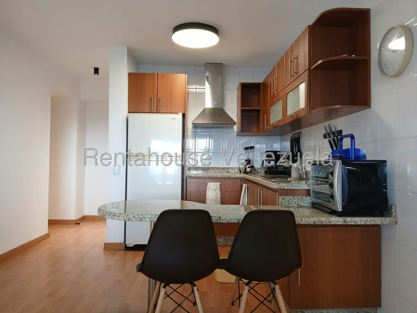Apartamento (1 Nivel) en Alquiler en Colinas de Bello Monte, Distrito Metropolitano - 5