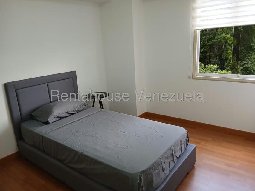 Apartamento (1 Nivel) en Alquiler en Colinas de Bello Monte, Distrito Metropolitano - 9