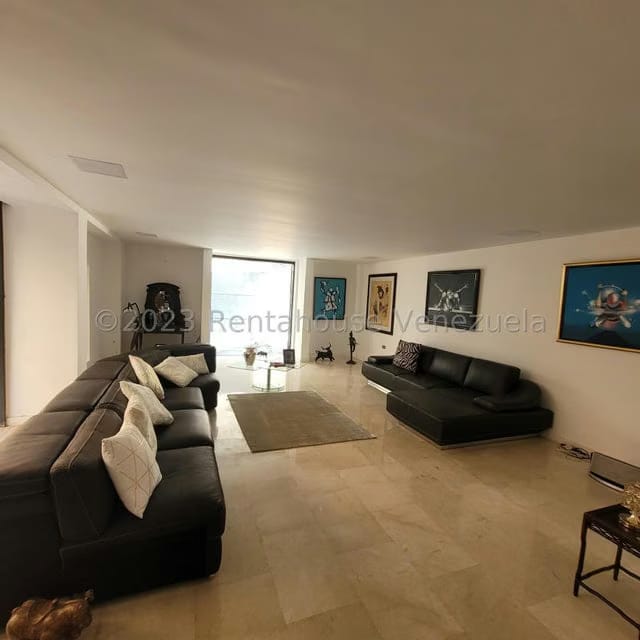 Casa (Multipes Niveles) en Venta en Cumbres de Curumo, Distrito Metropolitano - 7