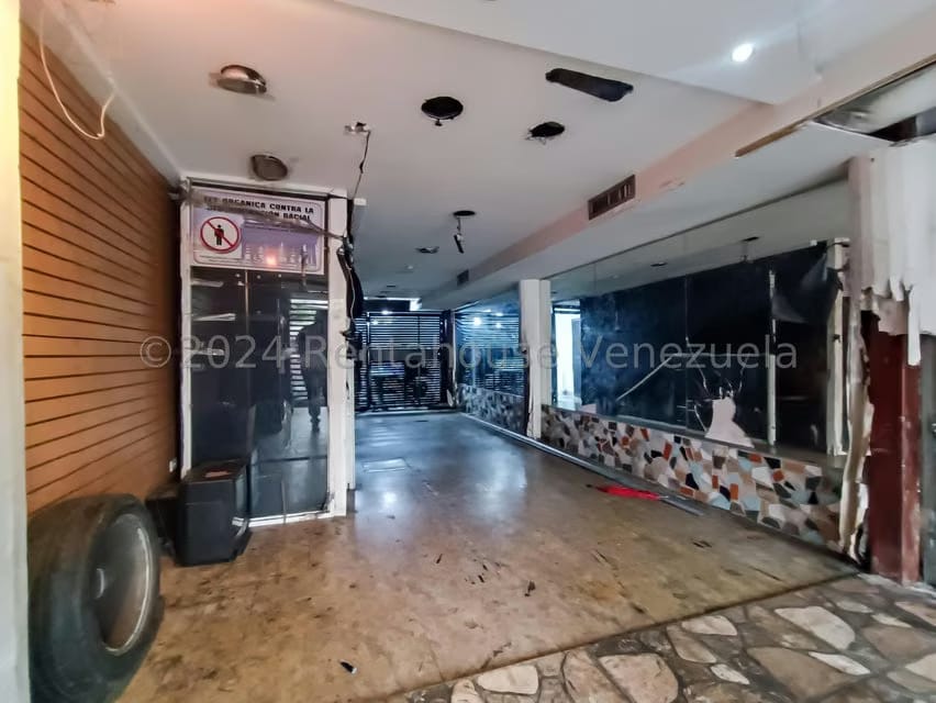 Comercial (Local Comercial) en Venta en Parroquia Altagracia, Distrito Metropolitano - 3