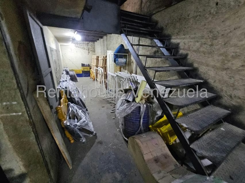 Comercial (Local Comercial) en Venta en Catia, Distrito Metropolitano - 16