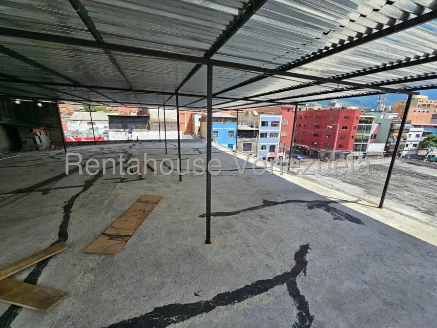 Comercial (Local Comercial) en Venta en Catia, Distrito Metropolitano - 22