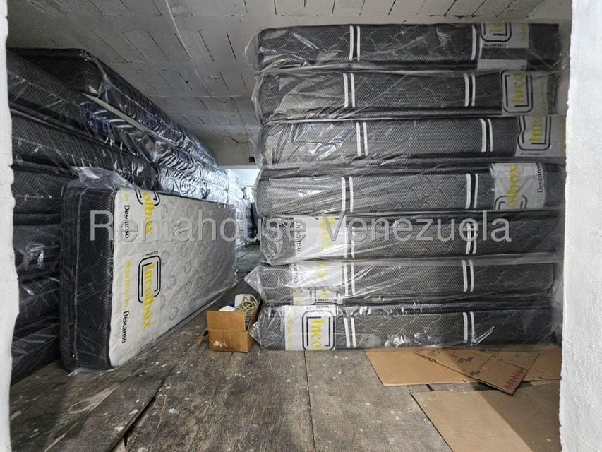 Comercial (Local Comercial) en Venta en Catia, Distrito Metropolitano - 24