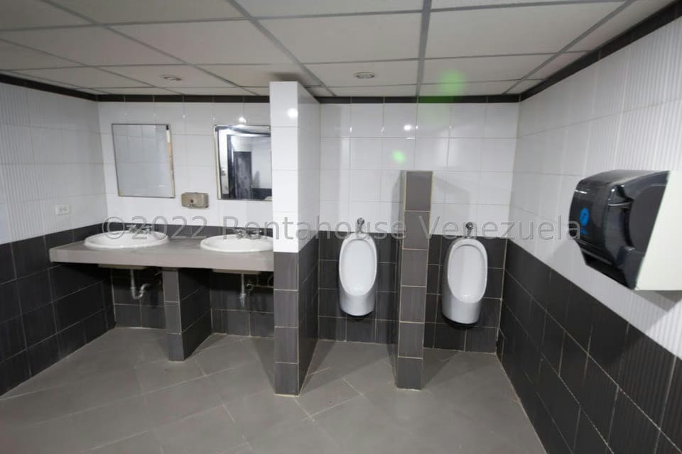 Comercial (Local Comercial) en Venta en Chacao, Distrito Metropolitano - 17