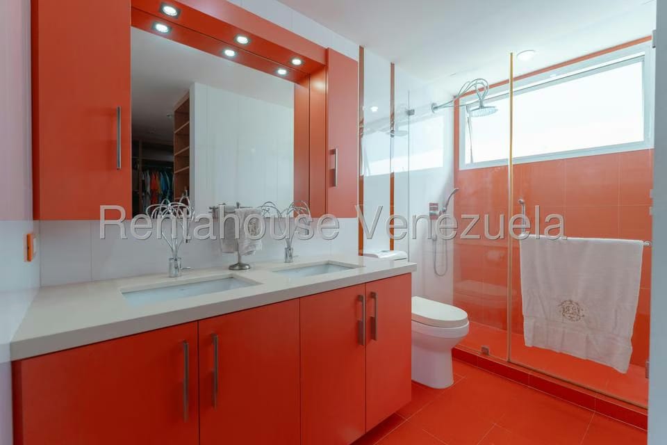 Casa (Multipes Niveles) en Venta en Sebucan, Distrito Metropolitano - 23