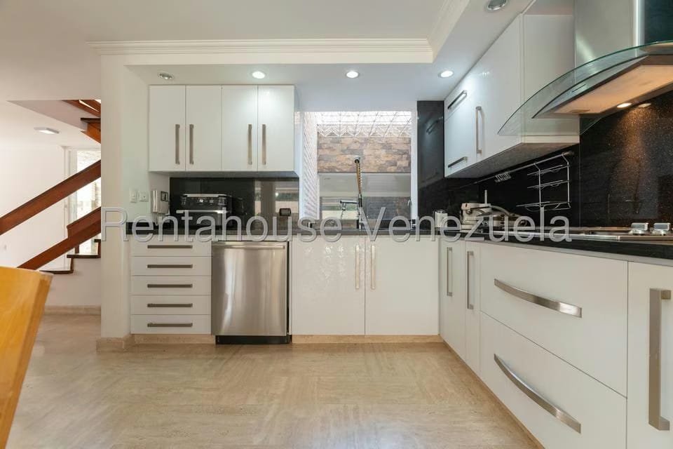 Casa (Multipes Niveles) en Venta en Sebucan, Distrito Metropolitano - 8