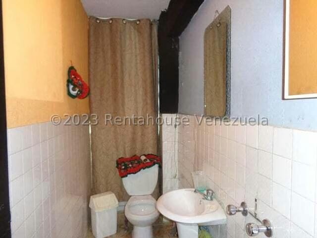 Comercial (Local Comercial) en Venta en Parroquia La Candelaria, Distrito Metropolitano - 4