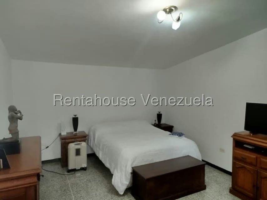 Casa (Duplex) en Venta en Santa Fe Norte, Distrito Metropolitano - 11