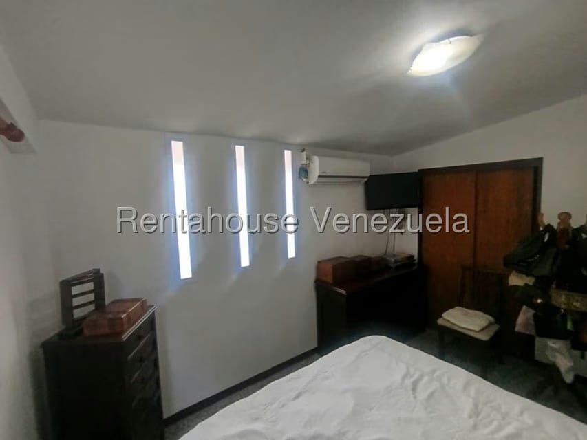 Casa (Duplex) en Venta en Santa Fe Norte, Distrito Metropolitano - 17