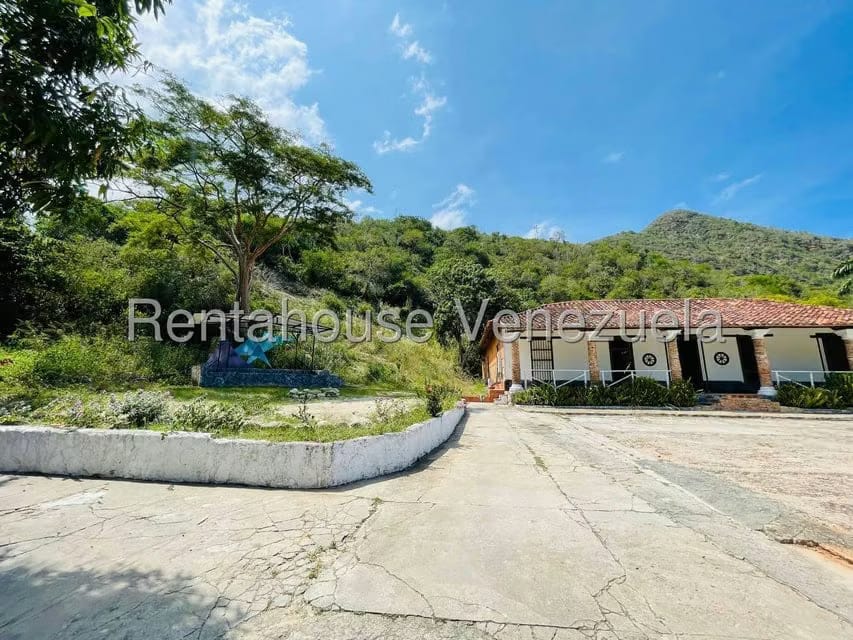 Casa (1 Nivel) en Venta en Calle Principal, Aragua - 2