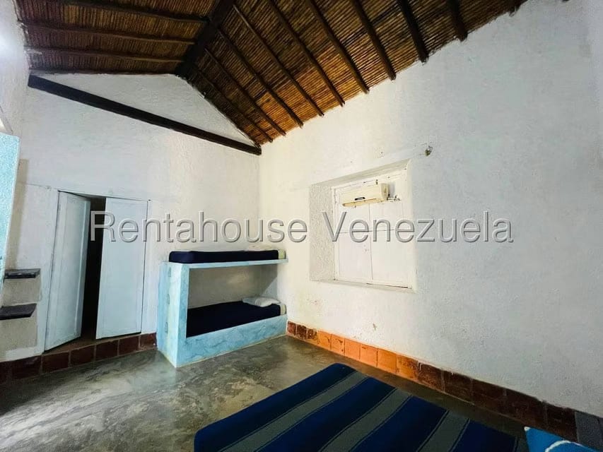 Casa (1 Nivel) en Venta en Calle Principal, Aragua - 20