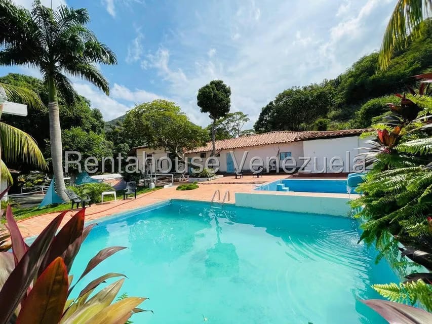 Casa (1 Nivel) en Venta en Calle Principal, Aragua - 37