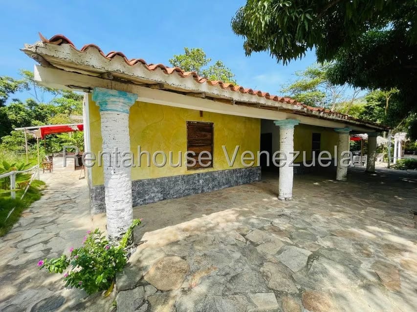 Casa (1 Nivel) en Venta en Calle Principal, Aragua - 41