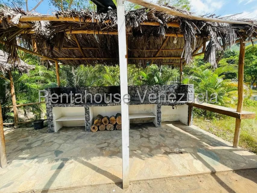 Casa (1 Nivel) en Venta en Calle Principal, Aragua - 49