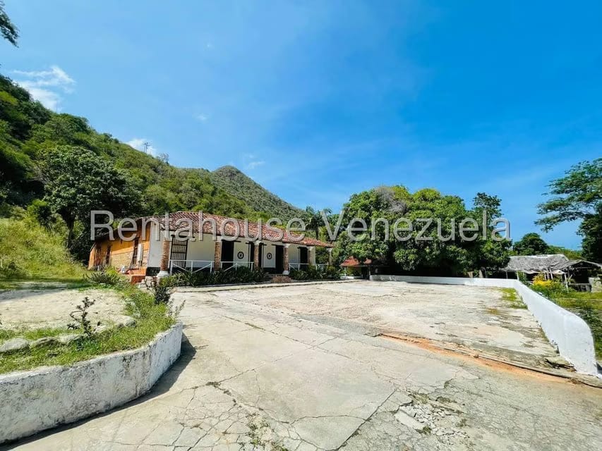 Casa (1 Nivel) en Venta en Calle Principal, Aragua - 53