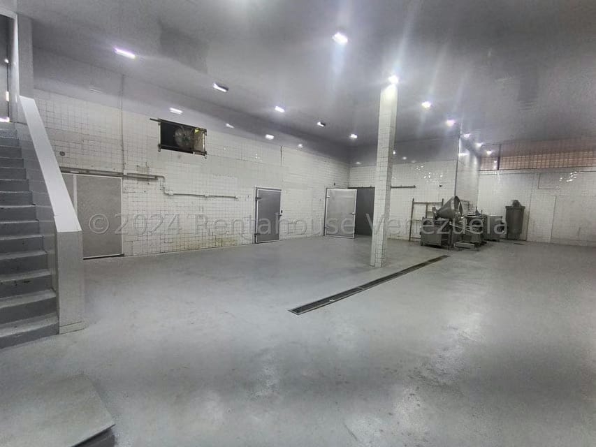 Comercial (Local Comercial) en Venta en Las Barrancas, Miranda - 2
