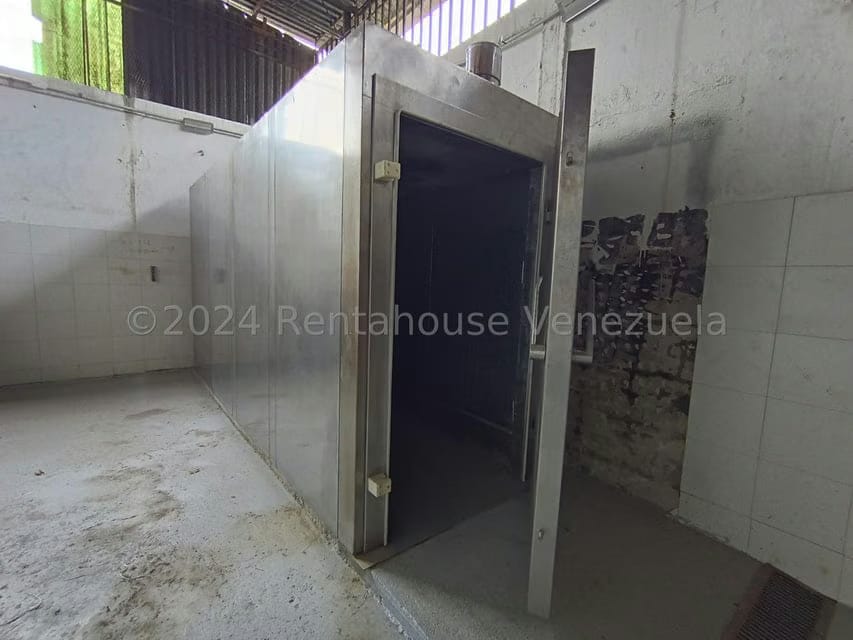 Comercial (Local Comercial) en Venta en Las Barrancas, Miranda - 23