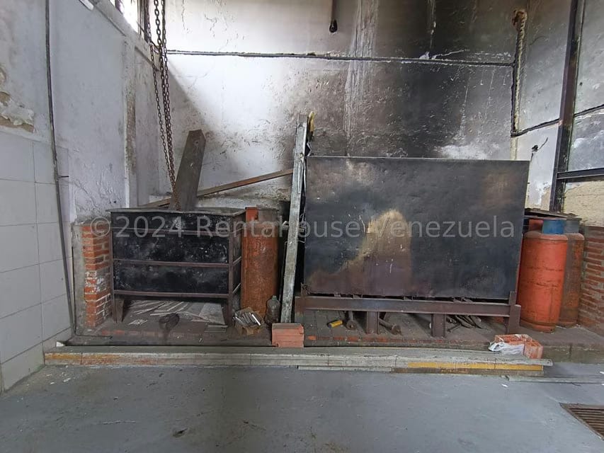 Comercial (Local Comercial) en Venta en Las Barrancas, Miranda - 25