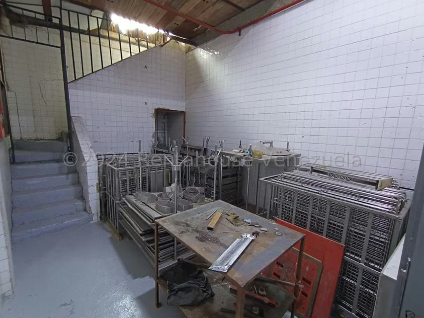 Comercial (Local Comercial) en Venta en Las Barrancas, Miranda - 26