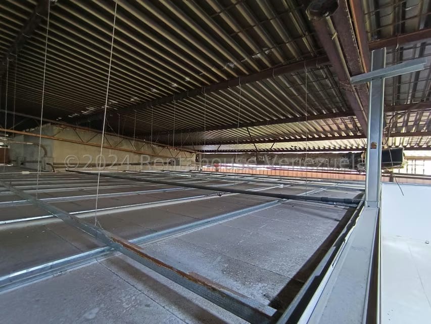 Comercial (Local Comercial) en Venta en Las Barrancas, Miranda - 30