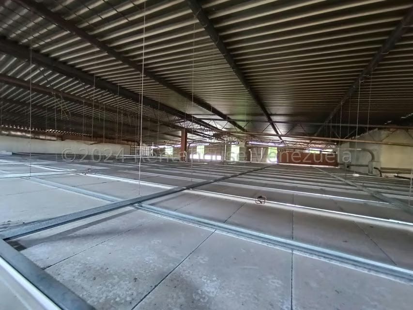 Comercial (Local Comercial) en Venta en Las Barrancas, Miranda - 31