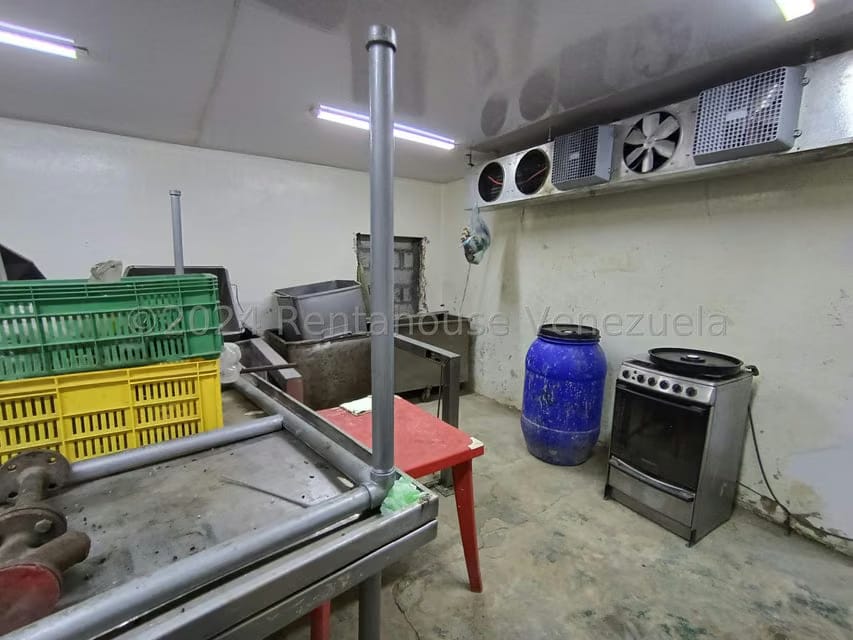 Comercial (Local Comercial) en Venta en Las Barrancas, Miranda - 35
