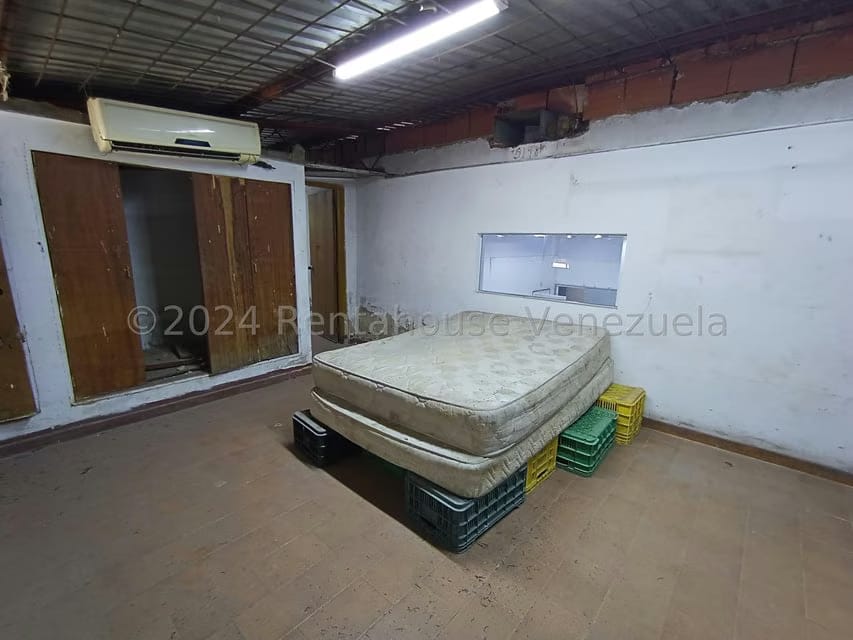 Comercial (Local Comercial) en Venta en Las Barrancas, Miranda - 37