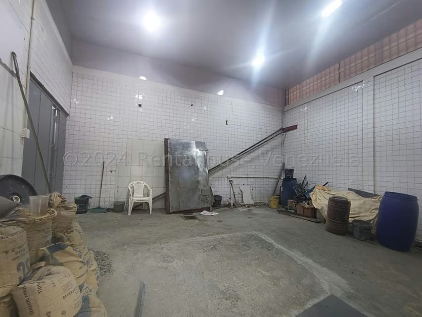 Comercial (Local Comercial) en Venta en Las Barrancas, Miranda - 45