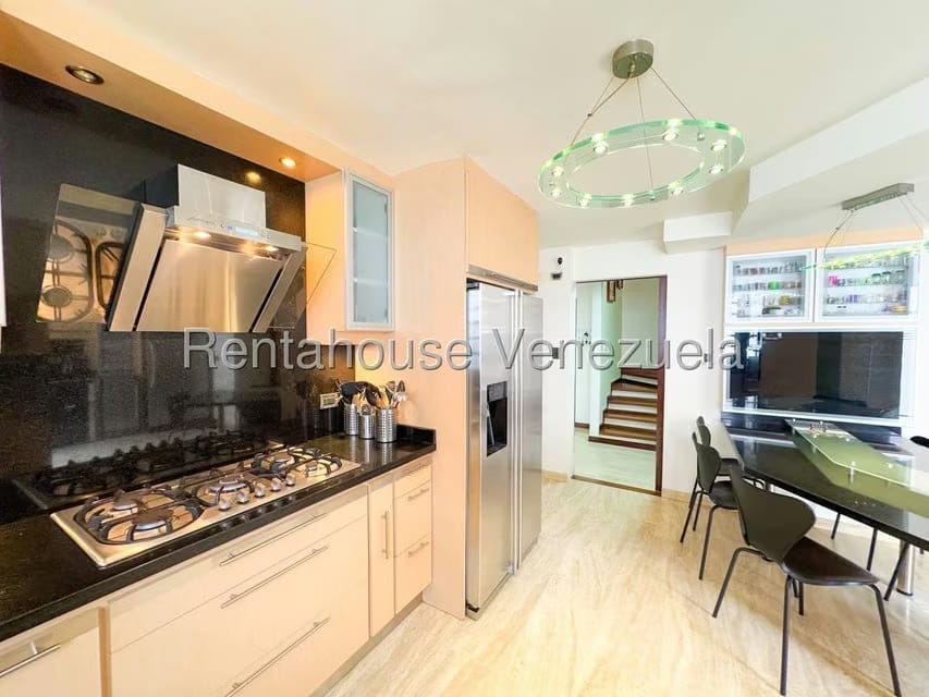 Casa (Multipes Niveles) en Venta en Lomas de Prados del Este, Distrito Metropolitano - 11