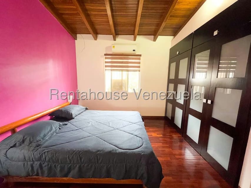 Casa (Multipes Niveles) en Venta en Lomas de Prados del Este, Distrito Metropolitano - 30