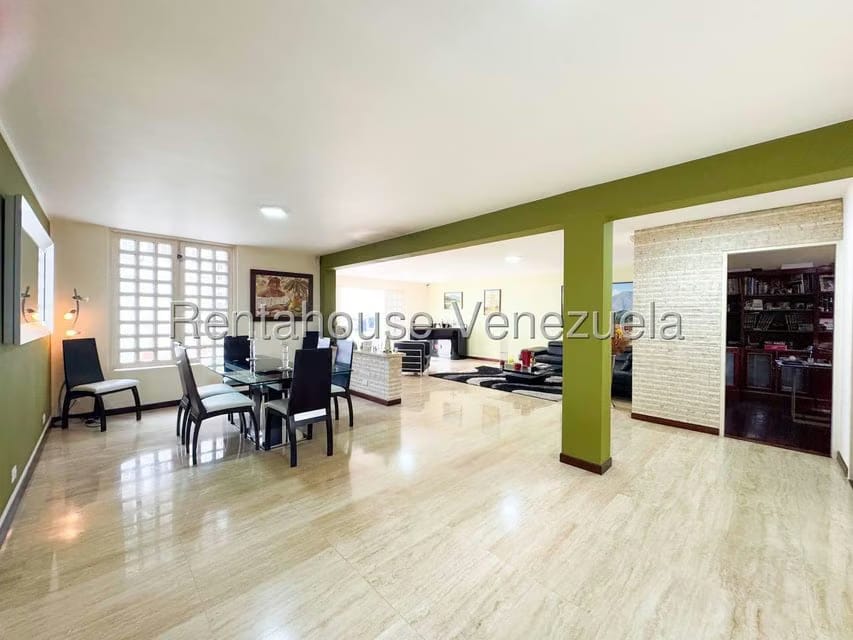 Casa (Multipes Niveles) en Venta en Lomas de Prados del Este, Distrito Metropolitano - 5