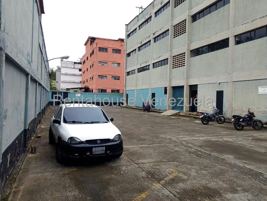 Comercial (Local Comercial) en Venta en Las Salias, Miranda - 11