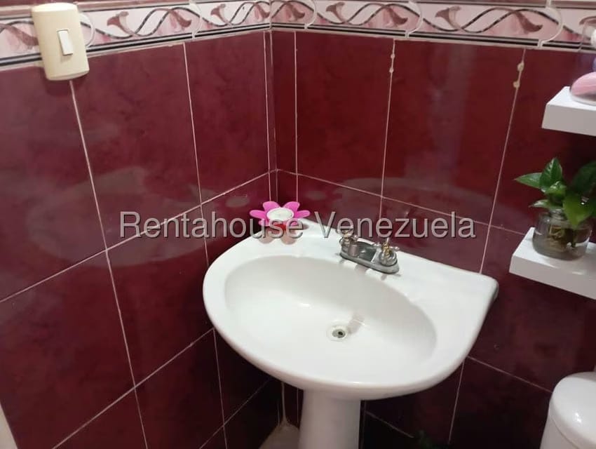 Apartamento (1 Nivel) en Venta en Sector Montalban, Merida - 33