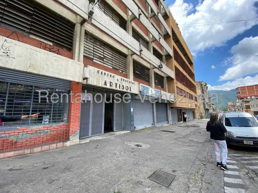 Comercial (Local Comercial) en Venta en Catia, Distrito Metropolitano - 20