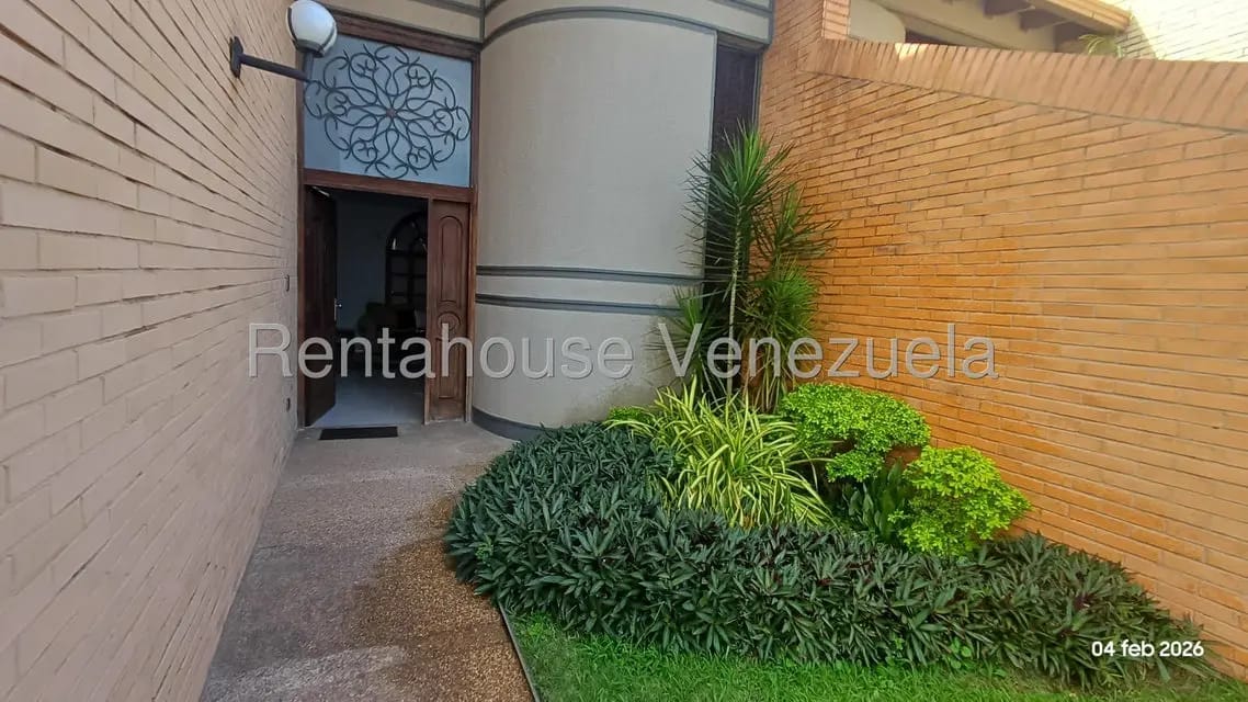 Townhouse (1 Nivel) en Alquiler en Las Clavellinas, Carabobo - 2
