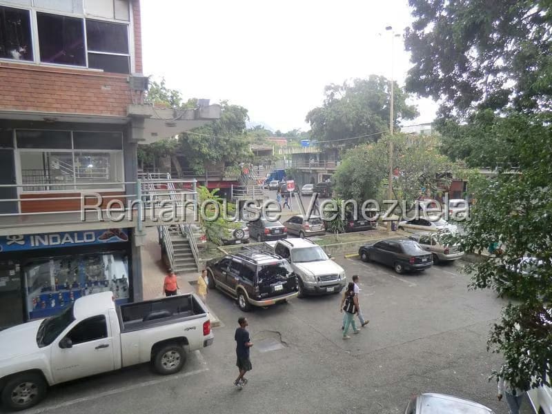 Comercial (Local Comercial) en Alquiler en Menca de Leoni, Miranda - 9