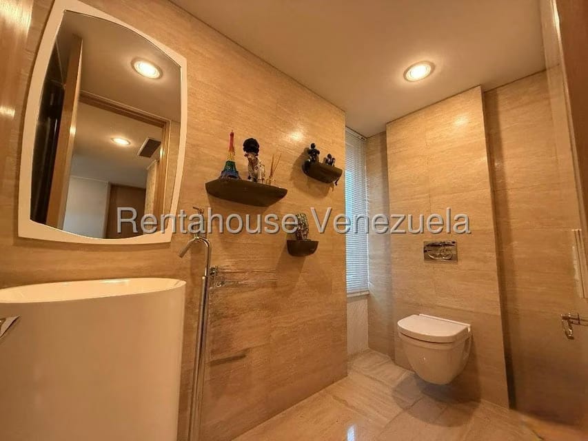 Apartamento (Multiples Niveles) en Venta en Campo Alegre, Distrito Metropolitano - 13