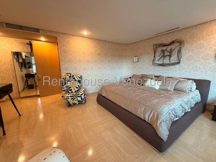 Apartamento (Multiples Niveles) en Venta en Campo Alegre, Distrito Metropolitano - 19